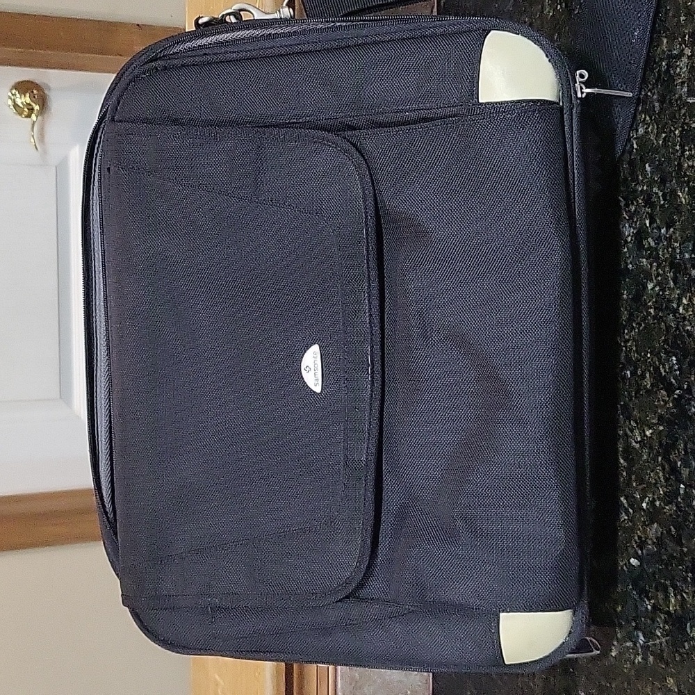 Samsonite Black Canvas Laptop Computer Briefcase Bag w/ Shoulder Strap - 16"